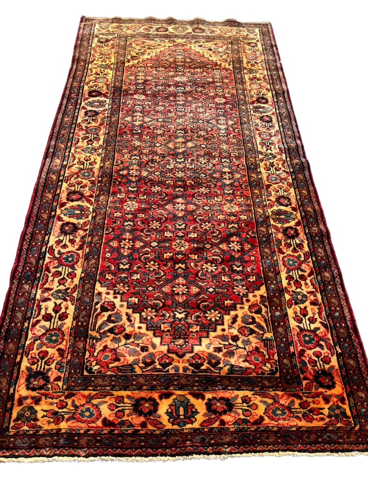 Fine Persian Style Floral Rug, Rich Red Field, 9’7?? x 4’8 (1 of 10)