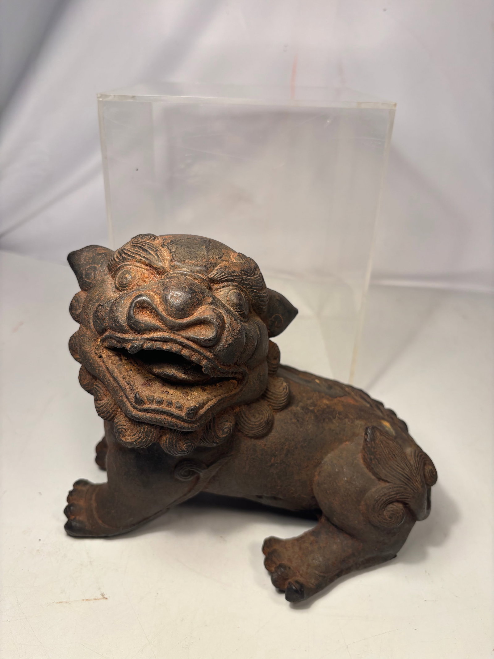Chinese Ming Dynasty Cast-Iron Guardian Lion Statue (1 of 12)