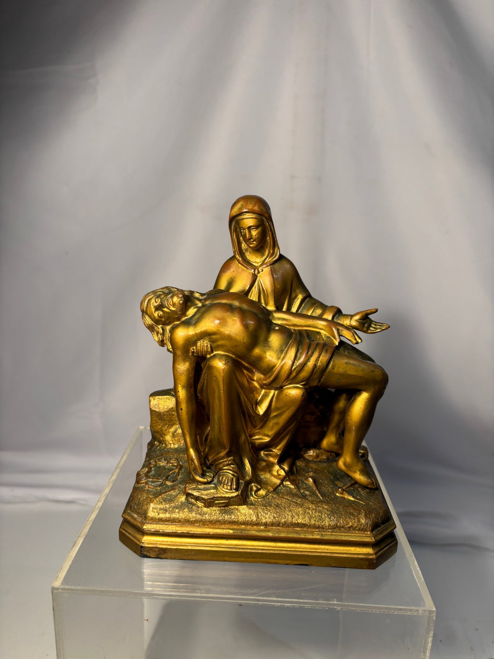 Gilt Bronze Pietà Figural Sculpture After Michelangelo (1 of 20)