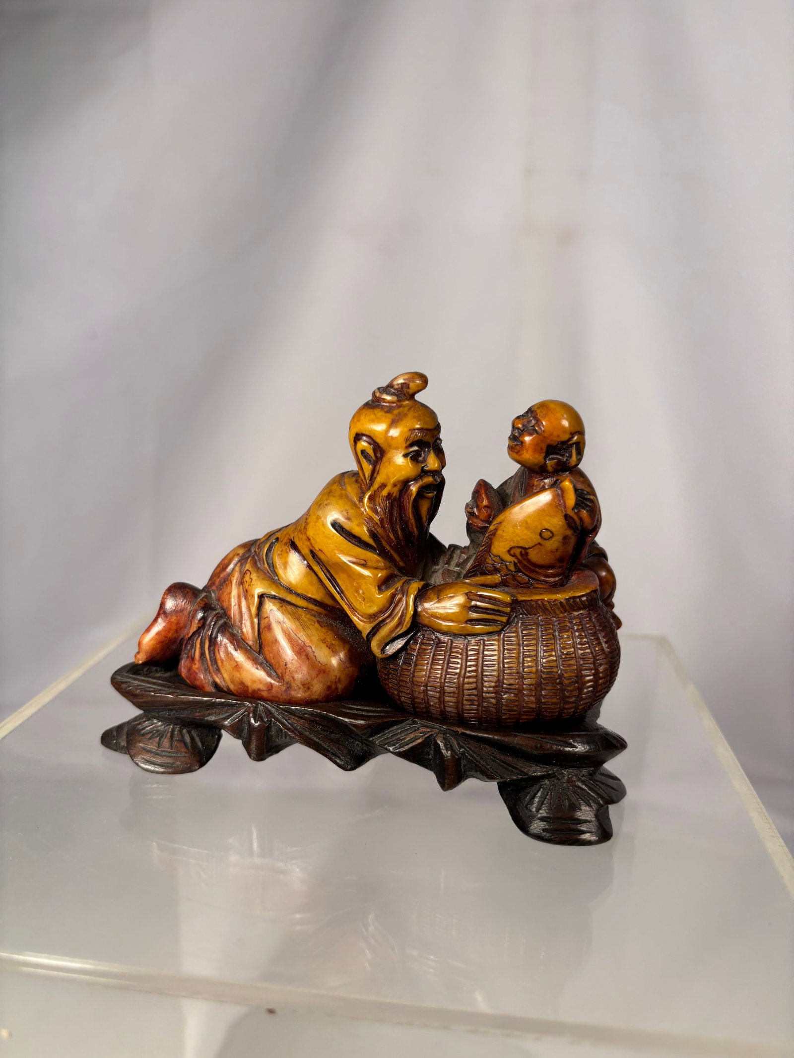 Japanese Carved Boxwood Figure, Signed “Matsuyama?? with origianl wood base (1 of 8)