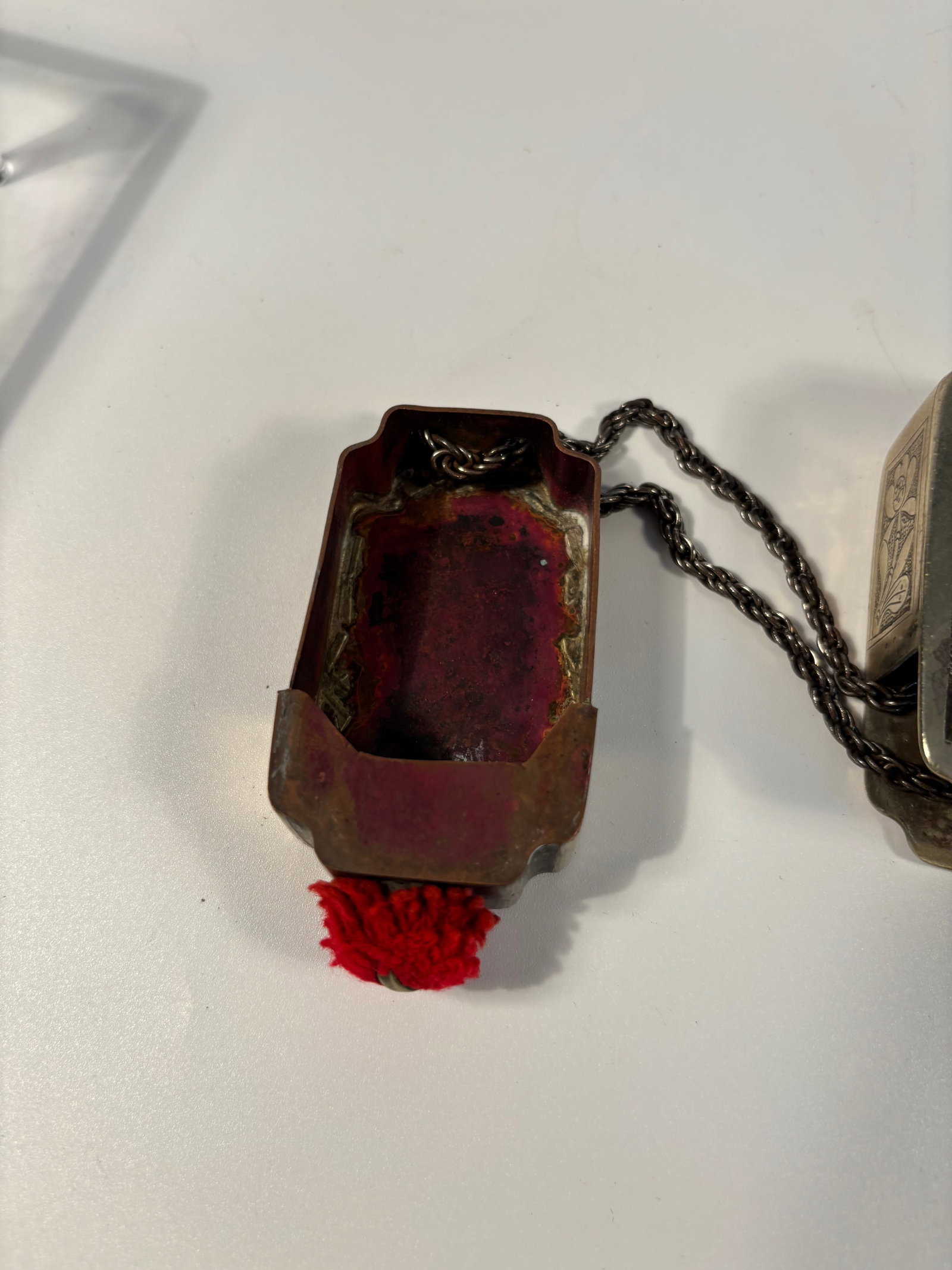 A Chinese White Brass (Baitong) Snuff Box - 10