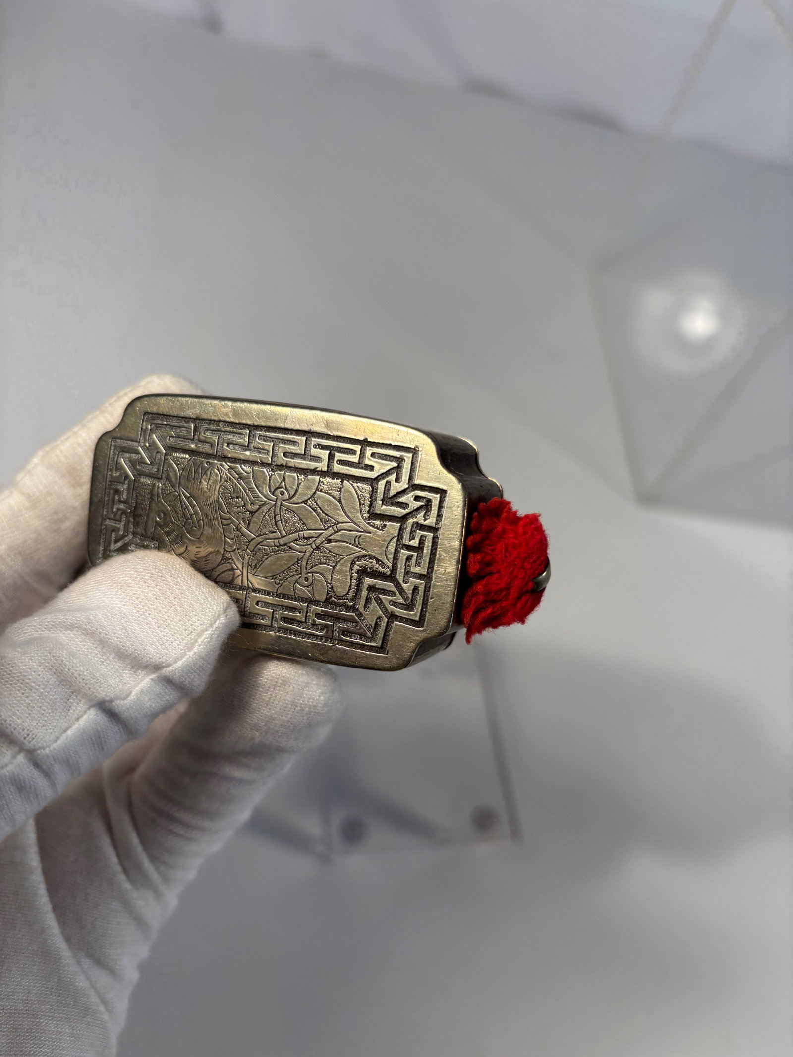 A Chinese White Brass (Baitong) Snuff Box - 8