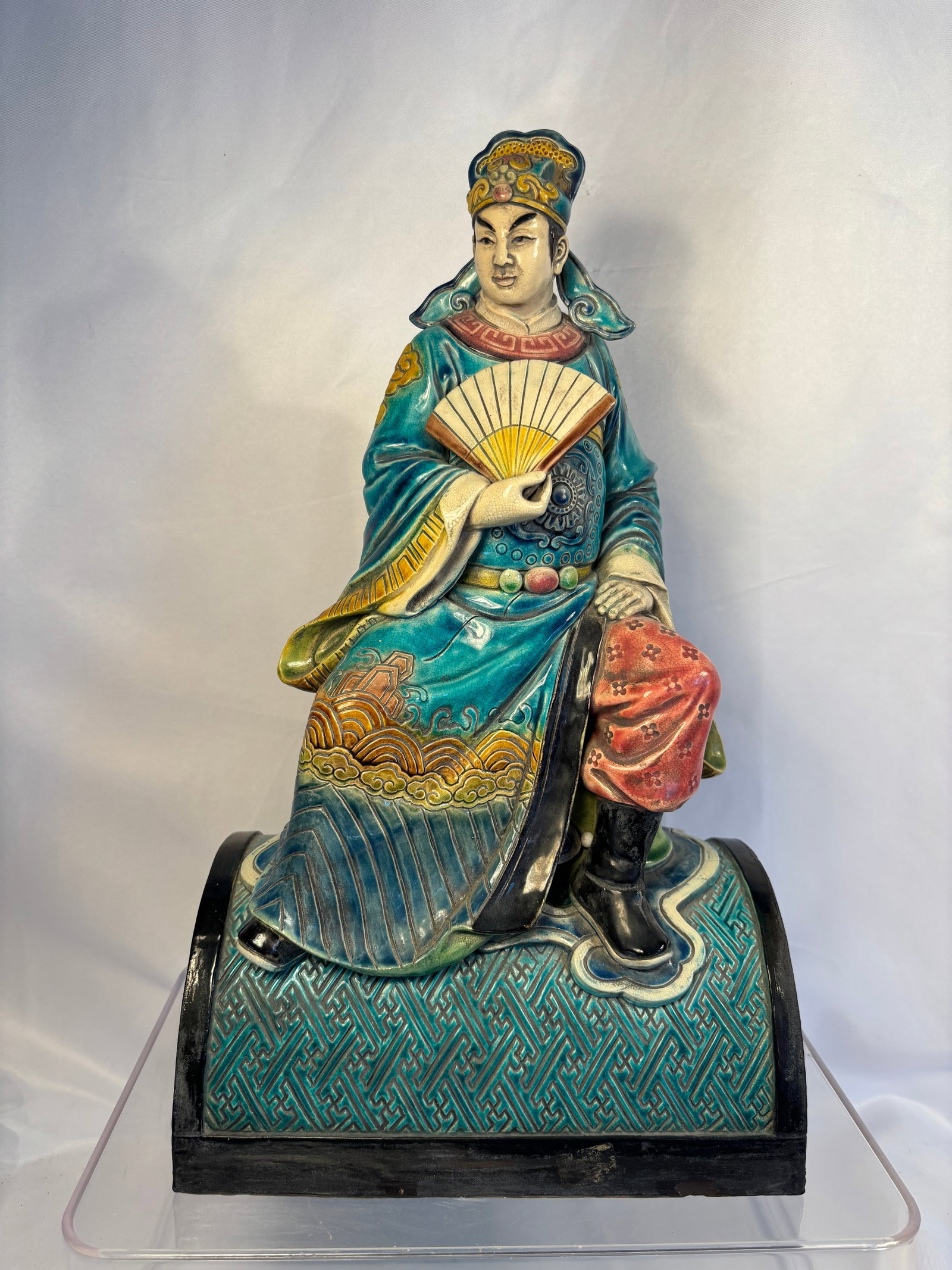 Large Lin Kuang-Yi Taiwanese Koji Pottery Figure of a Seated Official: A large and finely modeled Taiwanese Koji pottery figure by noted master Lin Kuang-Yi , depicting a seated official elegantly dressed in elaborate ceremonial robes and holding an open folding fan. The