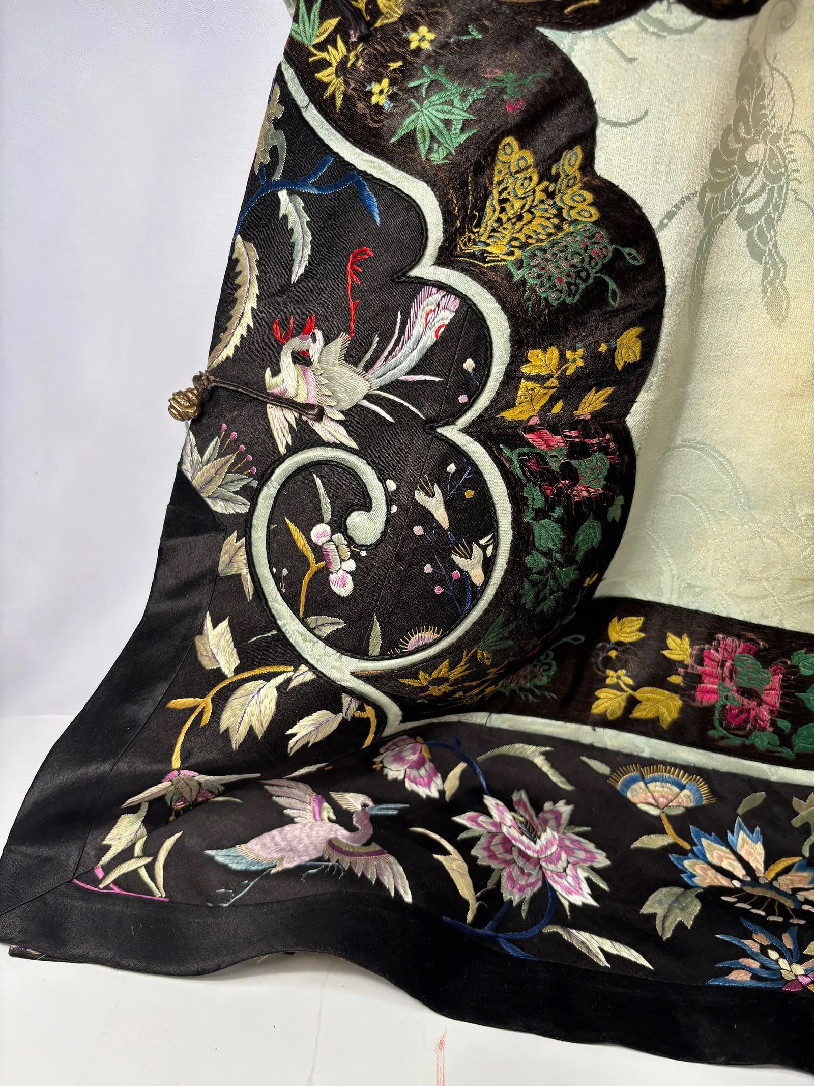 A Chinese Embroidered Silk Jacket - 2