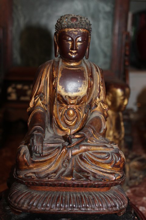 Antique Chinese wood gilt lacquer buddha (1 of 10)