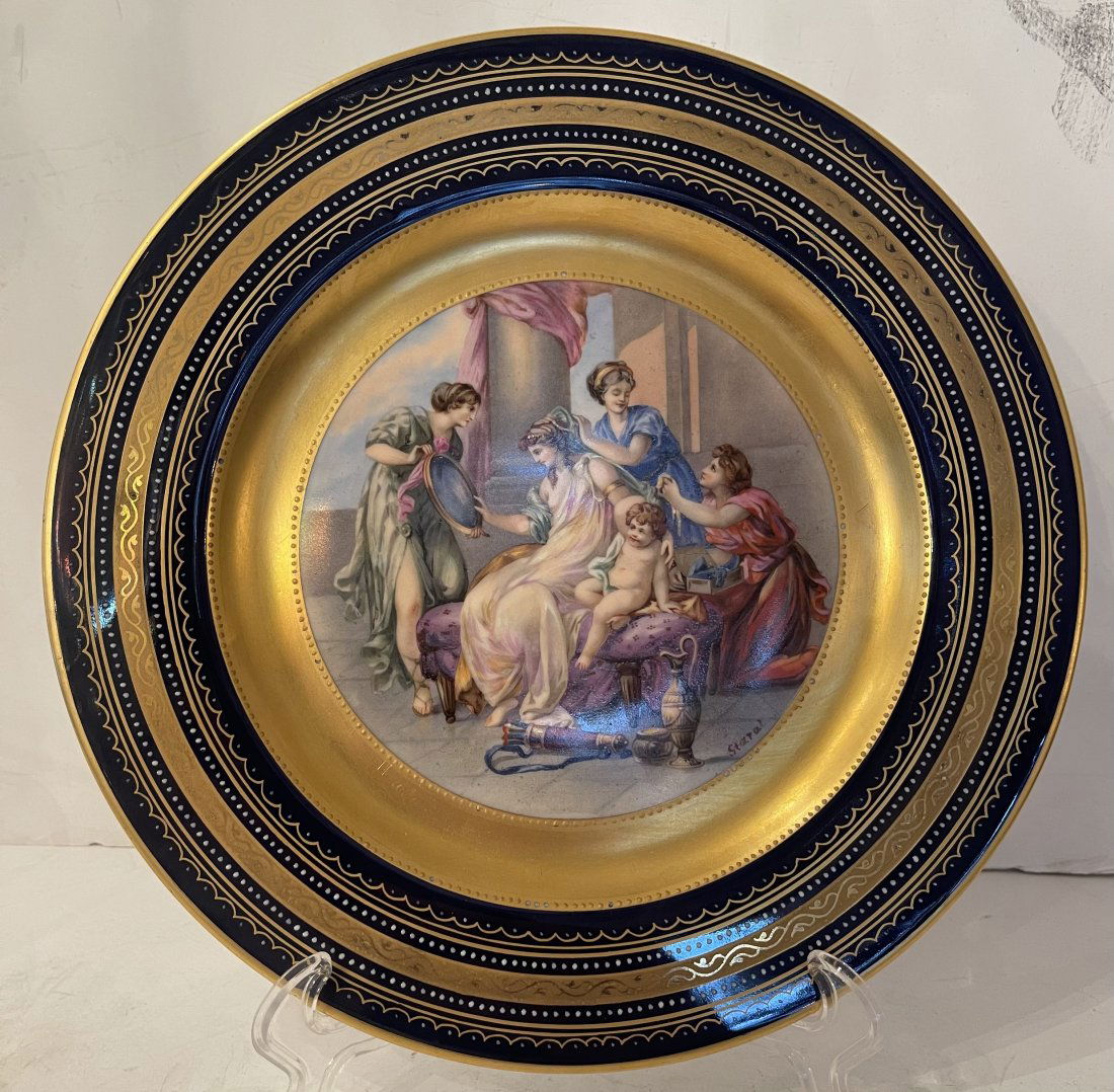 Vienna Plate "Schmuckungder Venus" Splendour Picture Plate Adornation of Venus (1 of 4)
