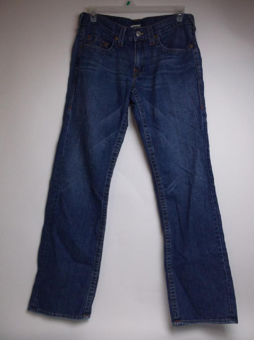 Authentic Mens True Religion Blue Jeans Size 33: in very nice pre-owned condition