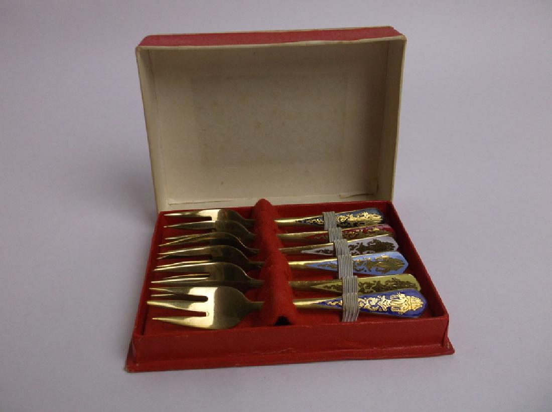 NOS Set of 6 Enameled Elephant Handle Forks (1 of 4)