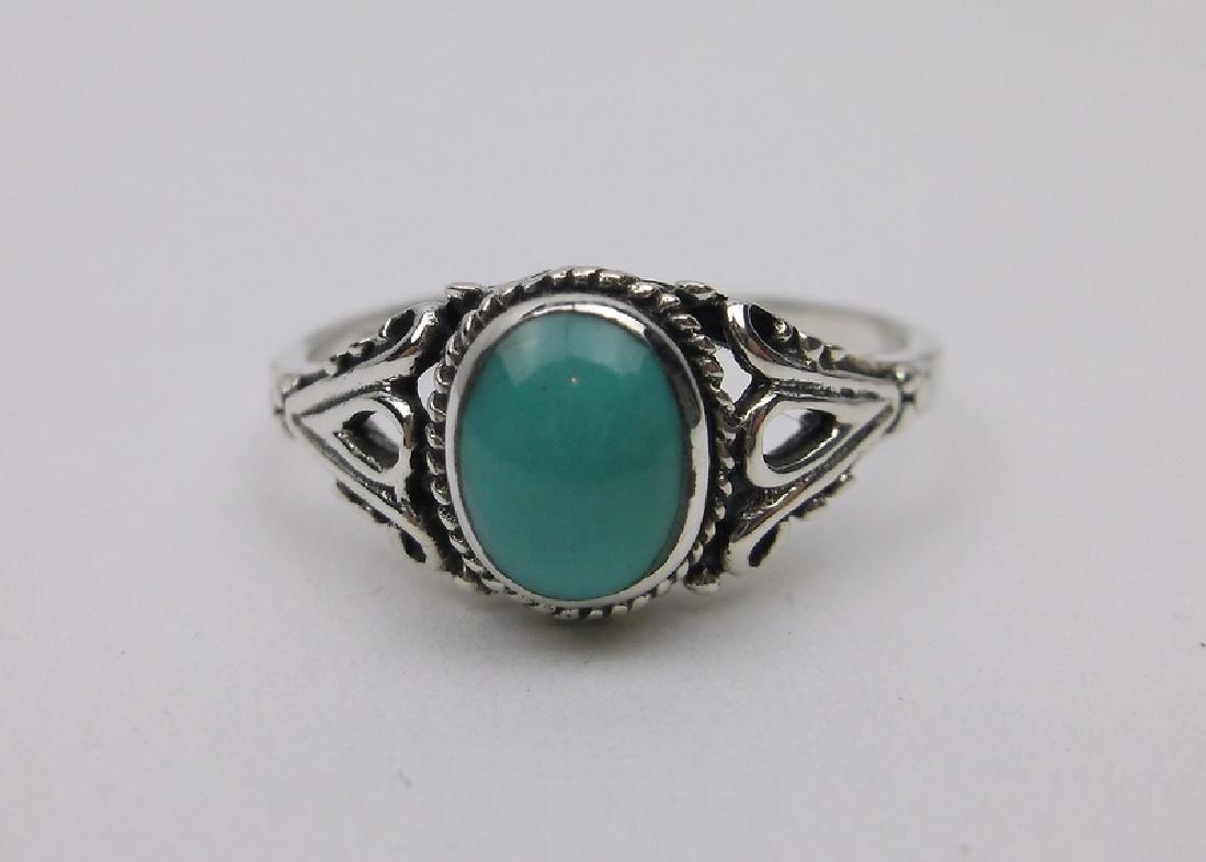 Stunning Sterling Silver Turquoise Ring 7 (1 of 2)