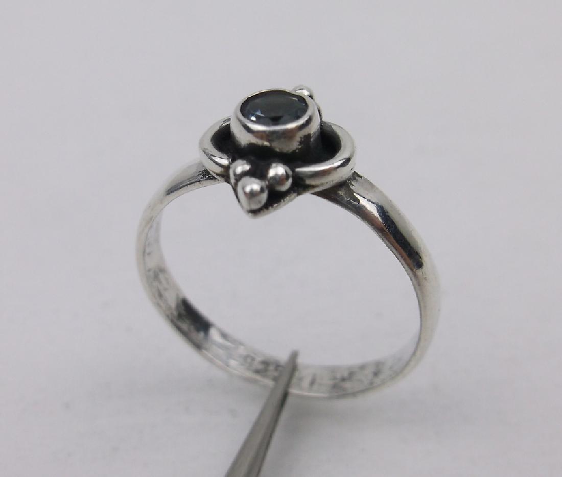 Stunning Sterling Silver Blue Topaz Ring 7 (1 of 2)