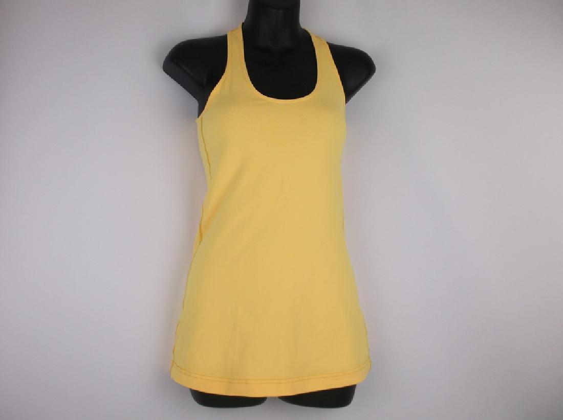 Gorgeous lululemon Athletic Shirt S (1 of 3)