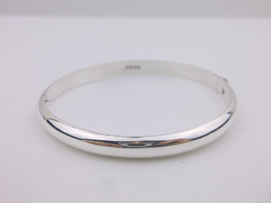 Stunning Sterling Silver Bangle Bracelet (1 of 2)
