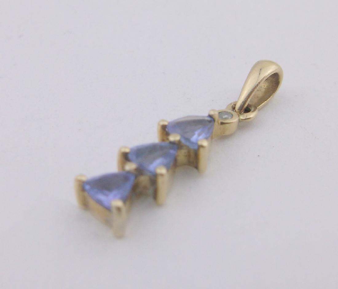 Stunning 10kt Gold Tanzanite Pendant (1 of 2)