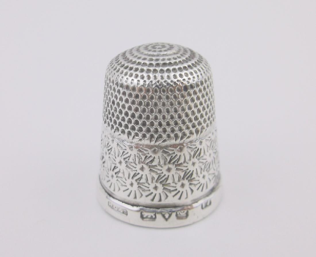 HC&S Antique Sterling Sewing Thimble Gorgeous: excellent condition