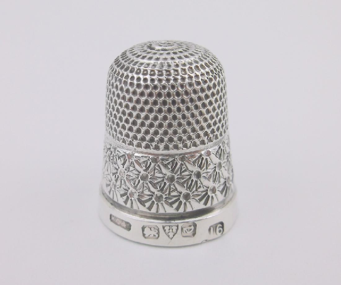 HC&S Antique Sterling Sewing Thimble Gorgeous: excellent condition