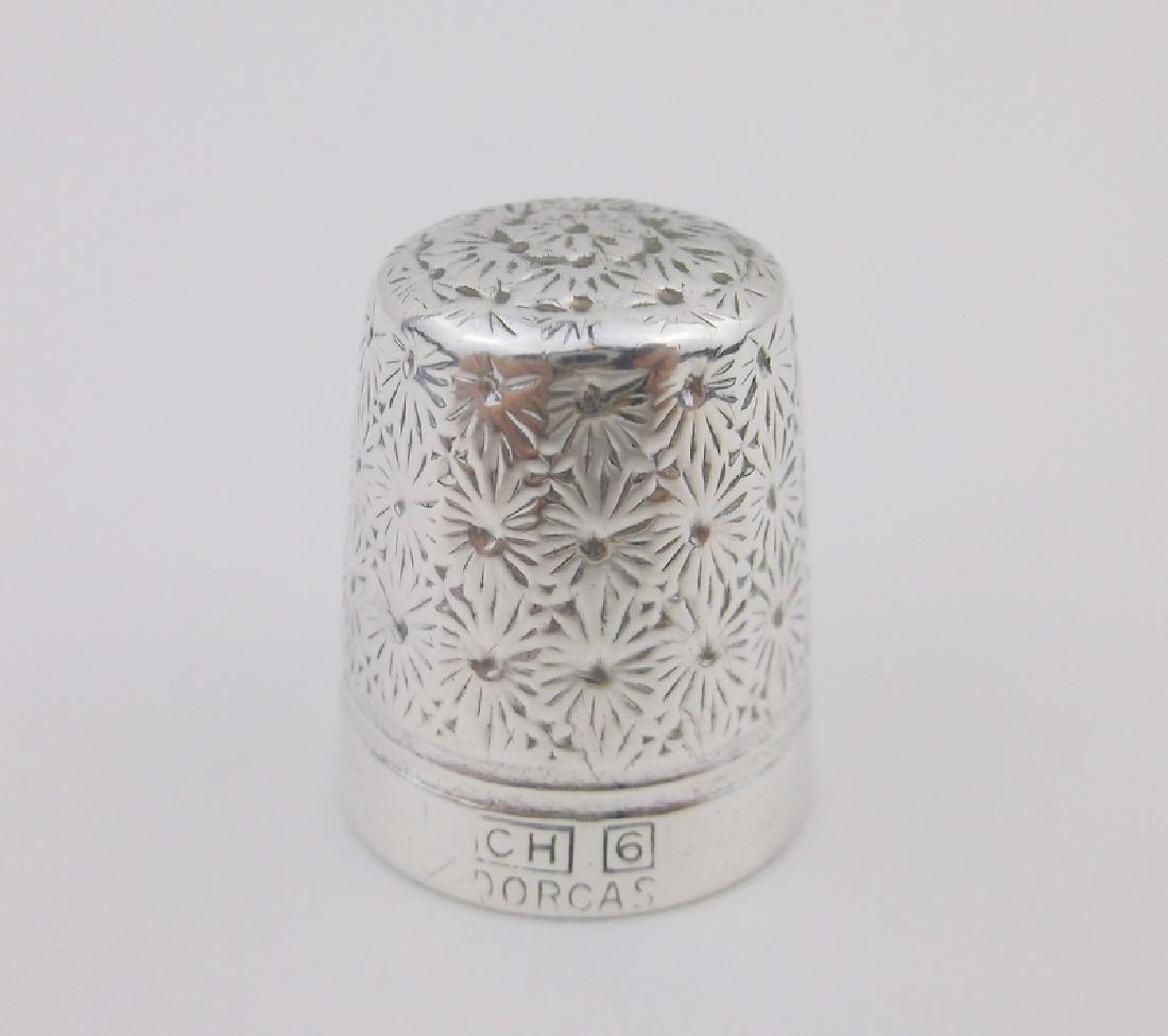 Charles Horner Antique Sterling Sewing Thimble (1 of 2)