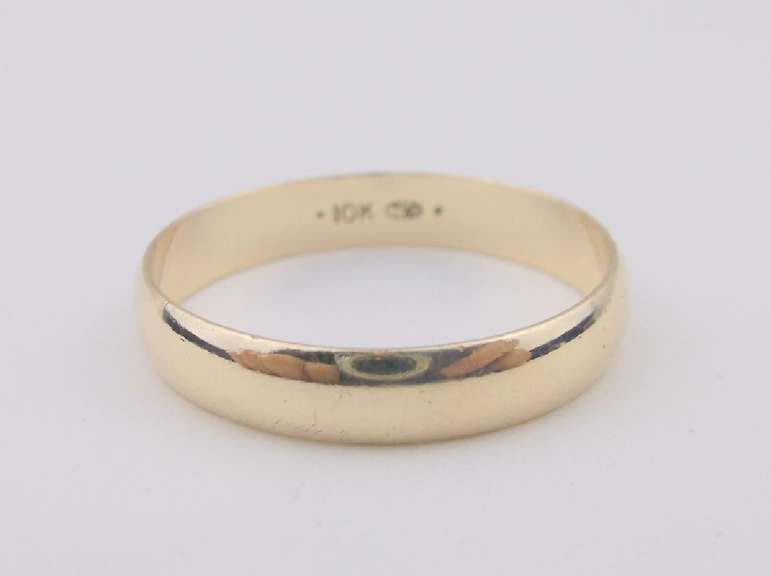 Stunning 10kt Gold Mens Wedding Band Ring 10: excellent condition