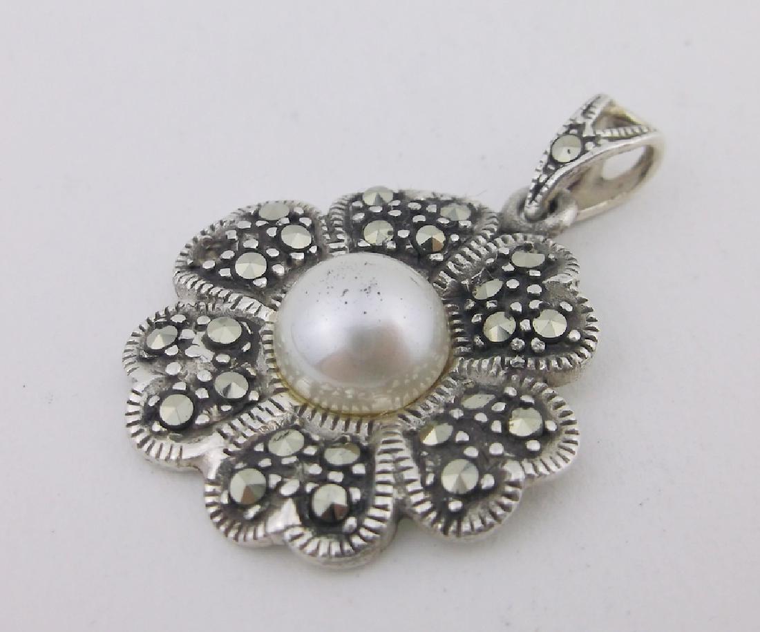 Stunning Sterling Silver Shamrock Pendant marcasite: excellent condition