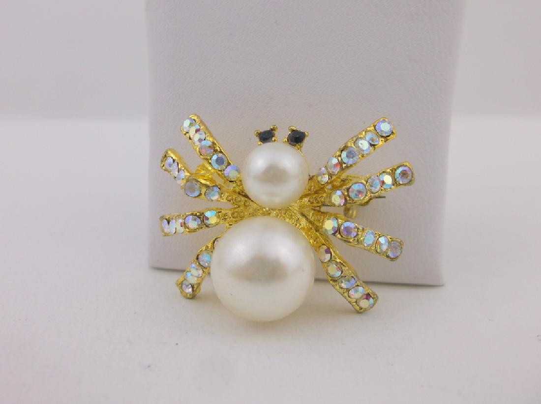 Stunning Rhinestone Spider Brooch (1 of 1)