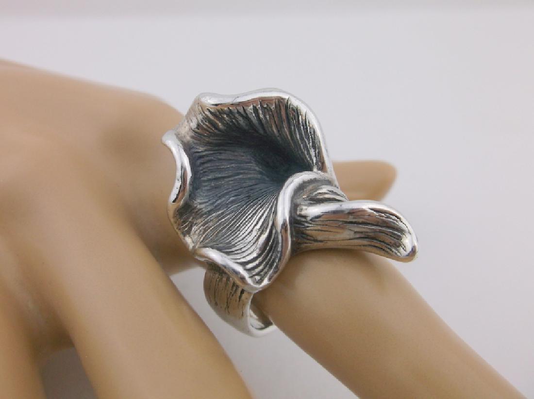 Stunning Large Sterling Calla Lily Ring 7 (1 of 2)
