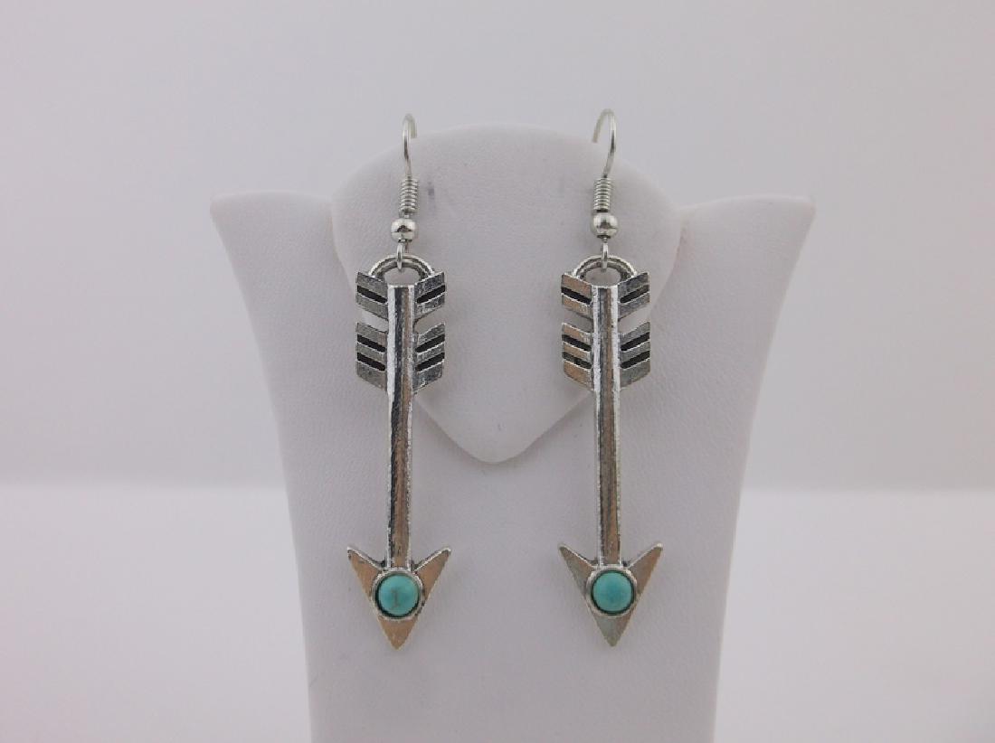 Stunning Southwestern Turquoise Earrings Arrow (1 of 1)