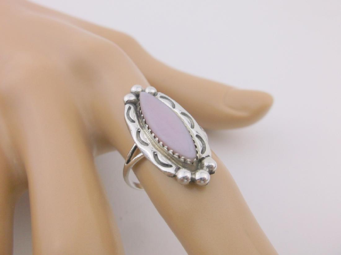 Gorgeous Navajo Sterling Silver MOP Ring 8 OR (1 of 2)