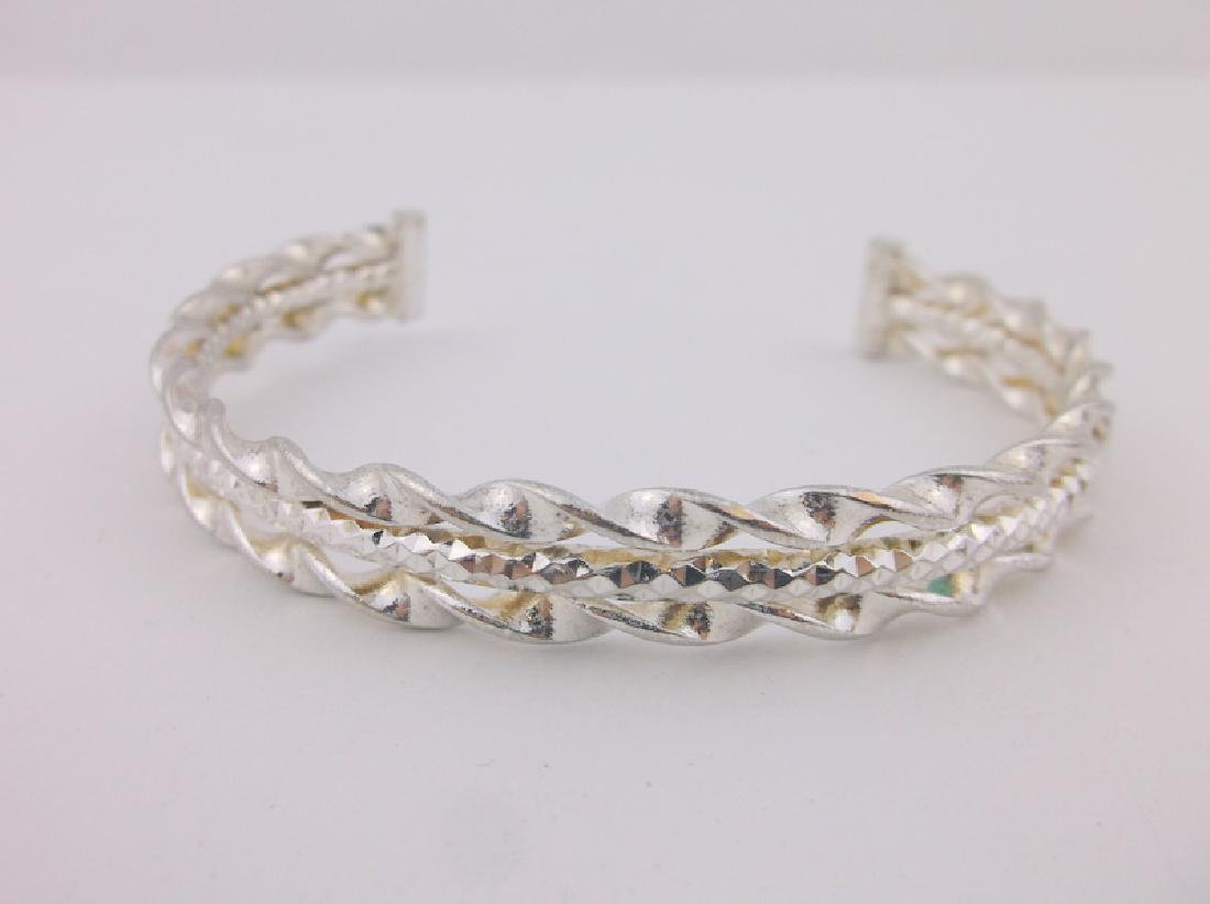 Gorgeous Heavy Sterling Silver Cuff Bracelet Thick (1 of 2)