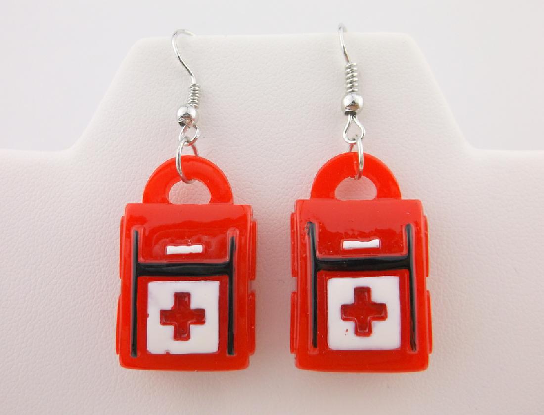 Left 4 Dead Gamer Earrings First Aid Kit: new condition