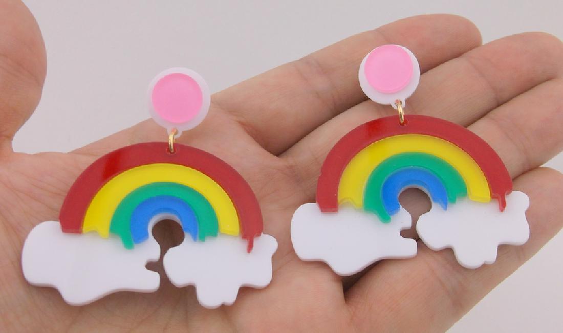 Stunning 3D Lucite Rainbow Stud Earrings (1 of 3)