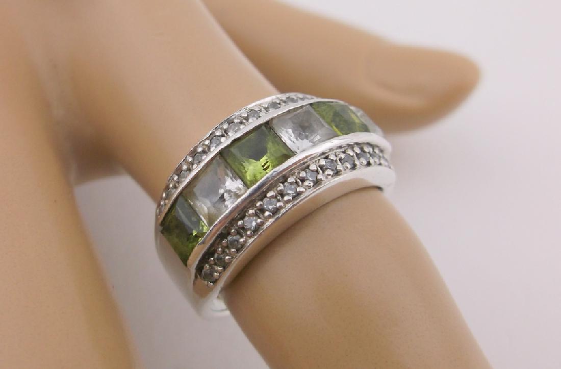 Stunning Sterling Silver Peridot Ring 6.5 (1 of 2)