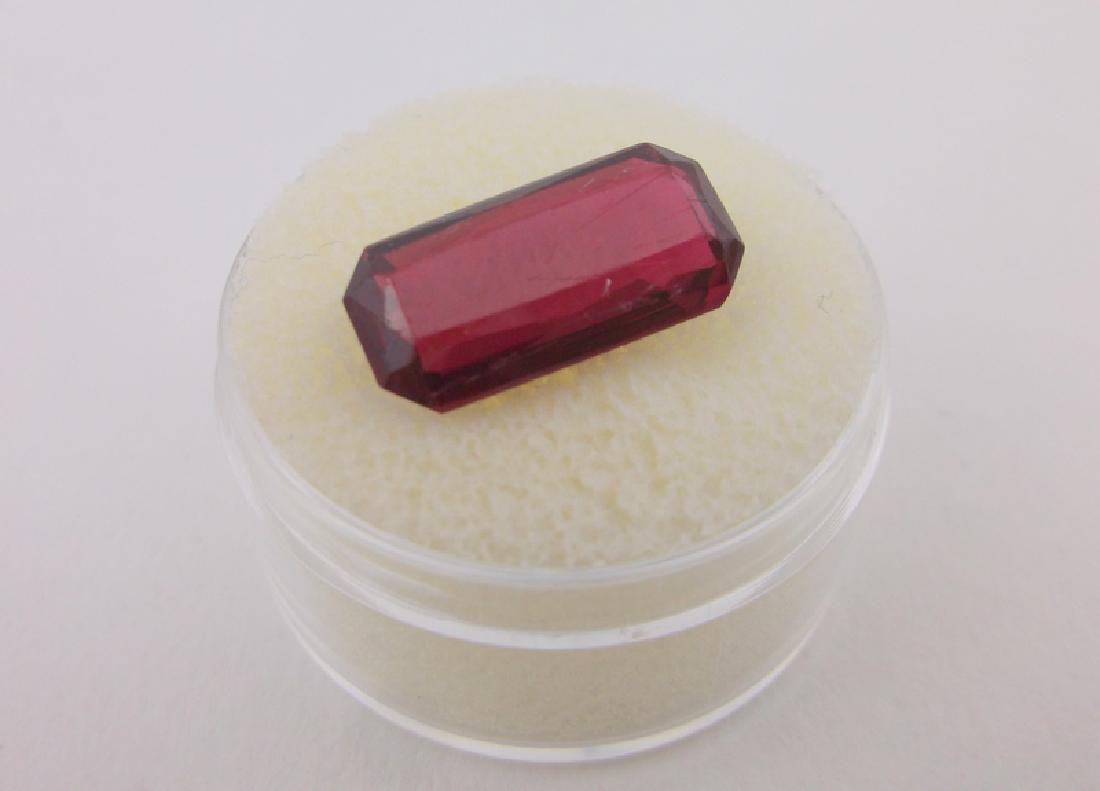 Stunning Genuine 2.5ct Ruby Gemstone (1 of 3)