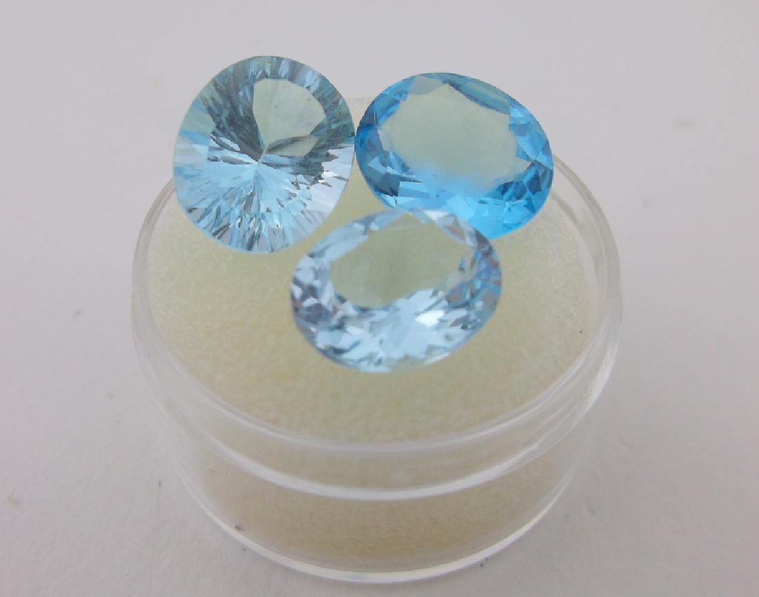 Stunning 14.5ct Genuine Blue Topaz Gemstones (1 of 2)