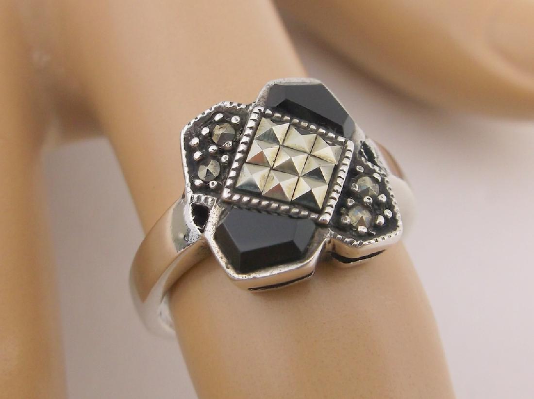 Stunning Sterling Silver Onyx Marcasite Ring 6.5 (1 of 2)