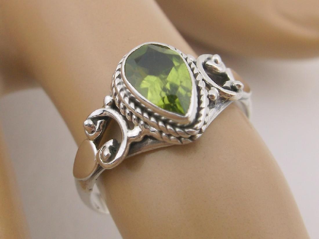 New Sterling Silver Genuine Peridot Ring 7 (1 of 1)