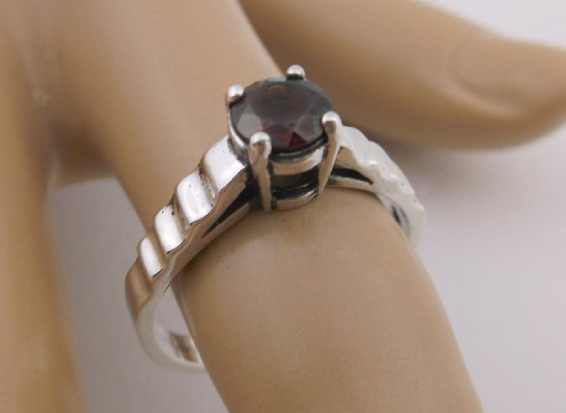 Stunning Vintage Sterling Silver Garnet Ring 8.5 (1 of 1)