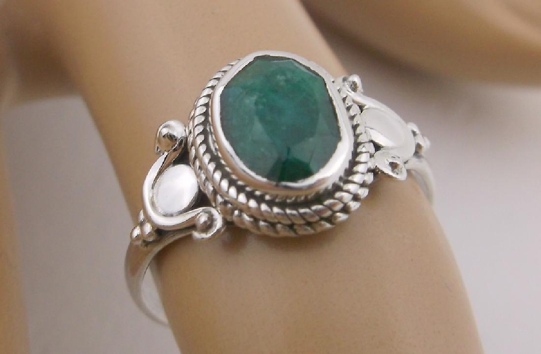 New Sterling Silver Genuine Emerald Ring 7 (1 of 1)