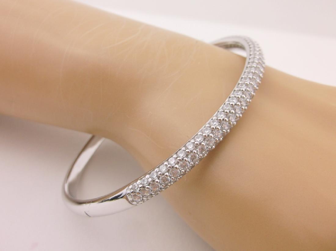 Stunning Heavy Sterling Silver Locking Bracelet Elegant (1 of 4)