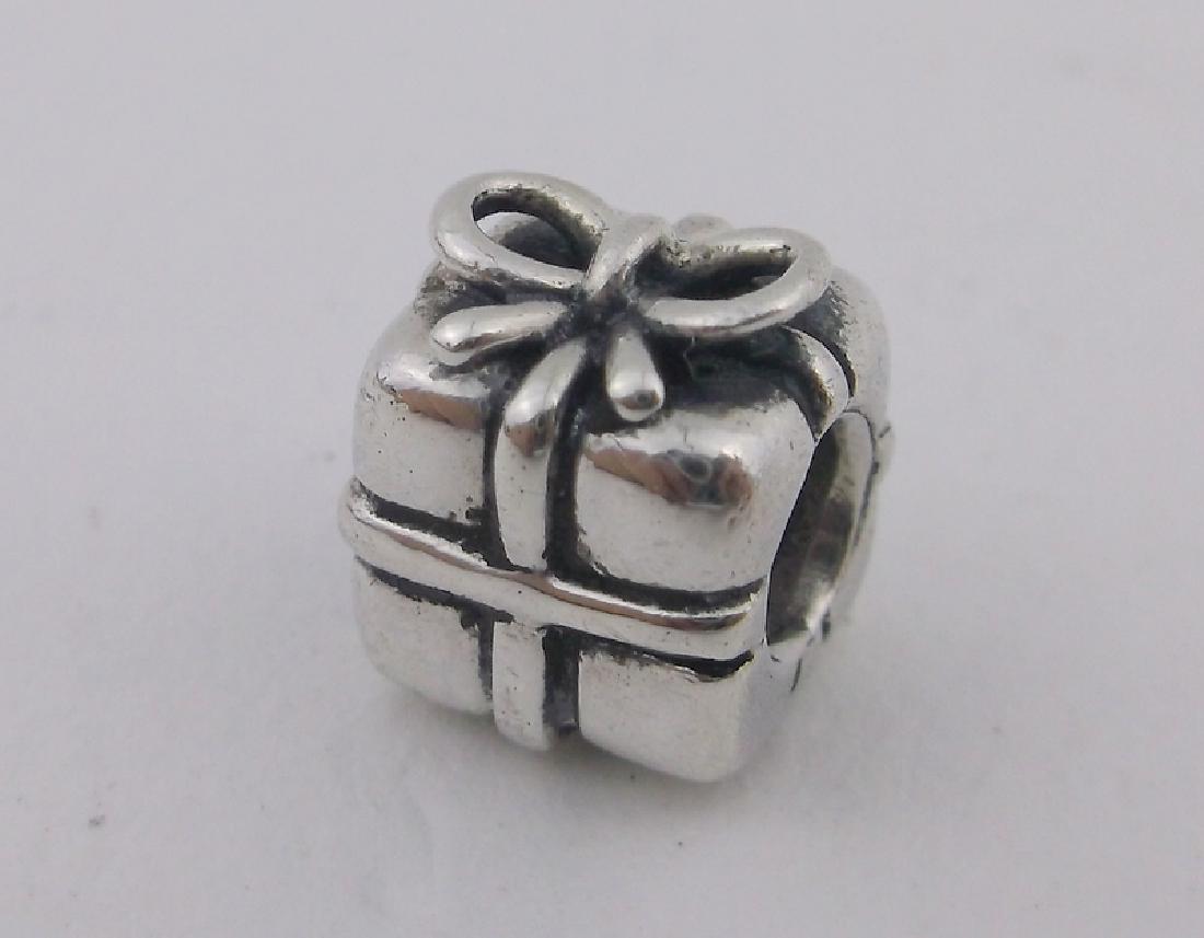 Authentic Pandora Sterling Silver Charm Christmas (1 of 2)