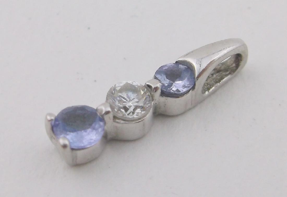 Stunning 10kt White Gold Tanzanite Pendant (1 of 2)