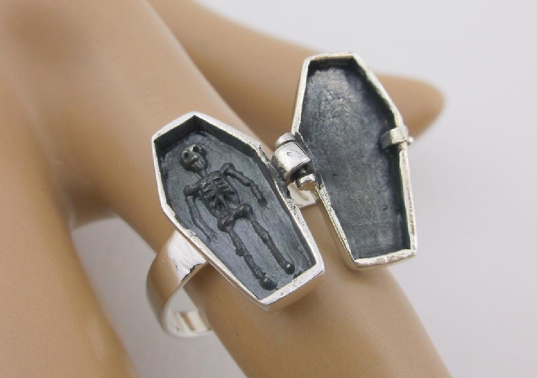 Stunning Sterling Silver Skeleton in Coffin Ring 8.5 (1 of 2)