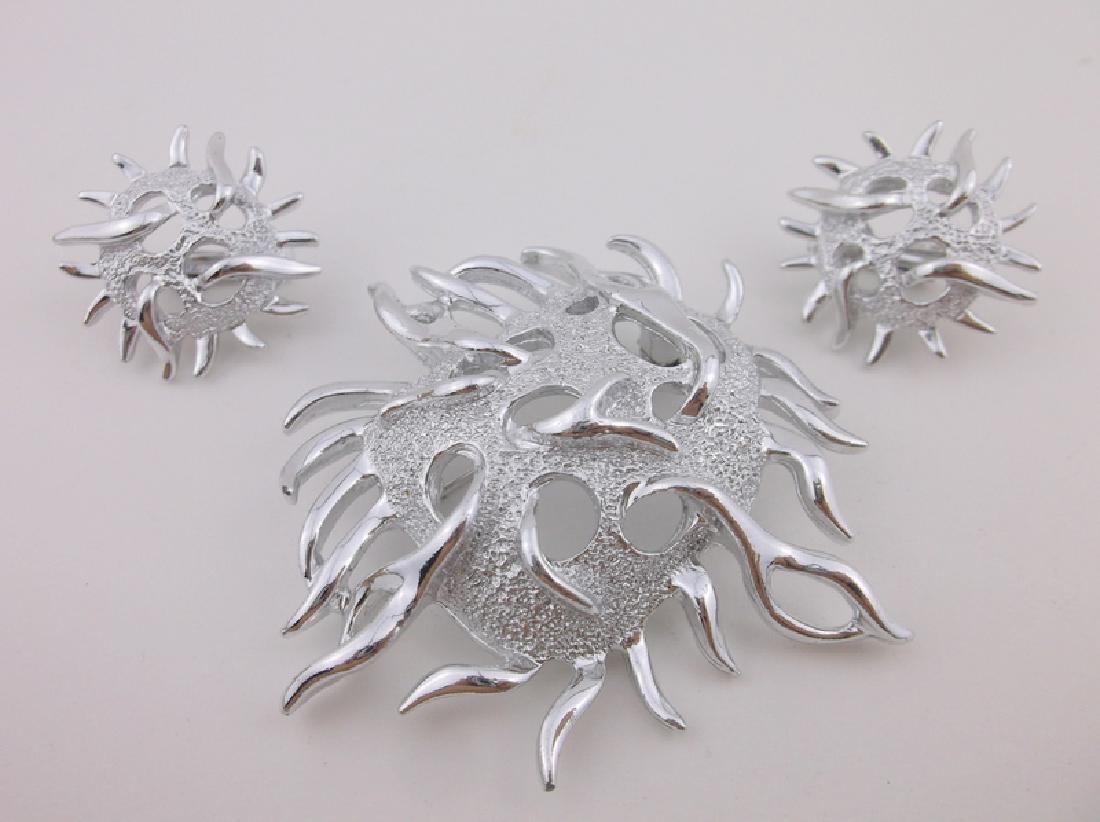 Stunning Vintage Brooch Earrings Set Sarah Cov (1 of 3)