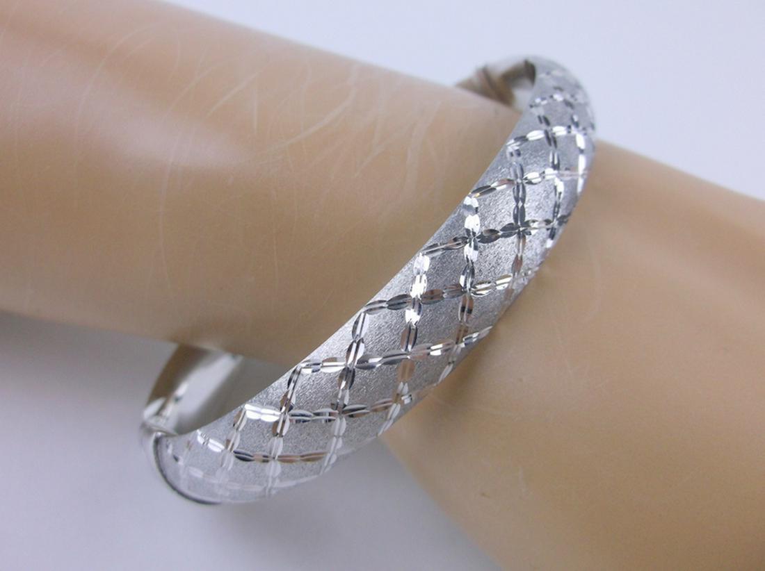 Stunning Thick Sterling Silver Latch Bangle Bracelet (1 of 3)