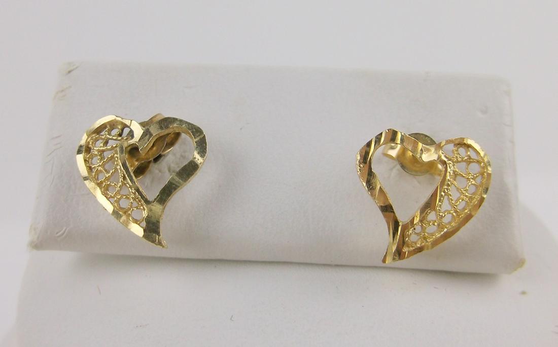 Stunning Vintage 14kt Gold Heart Stud Earrings (1 of 1)
