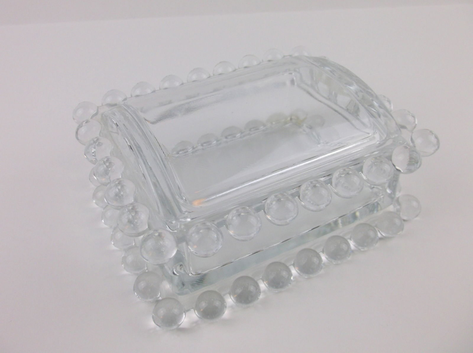 Gorgeous Antique Candlewick Box Imperial Glass? (1 of 3)