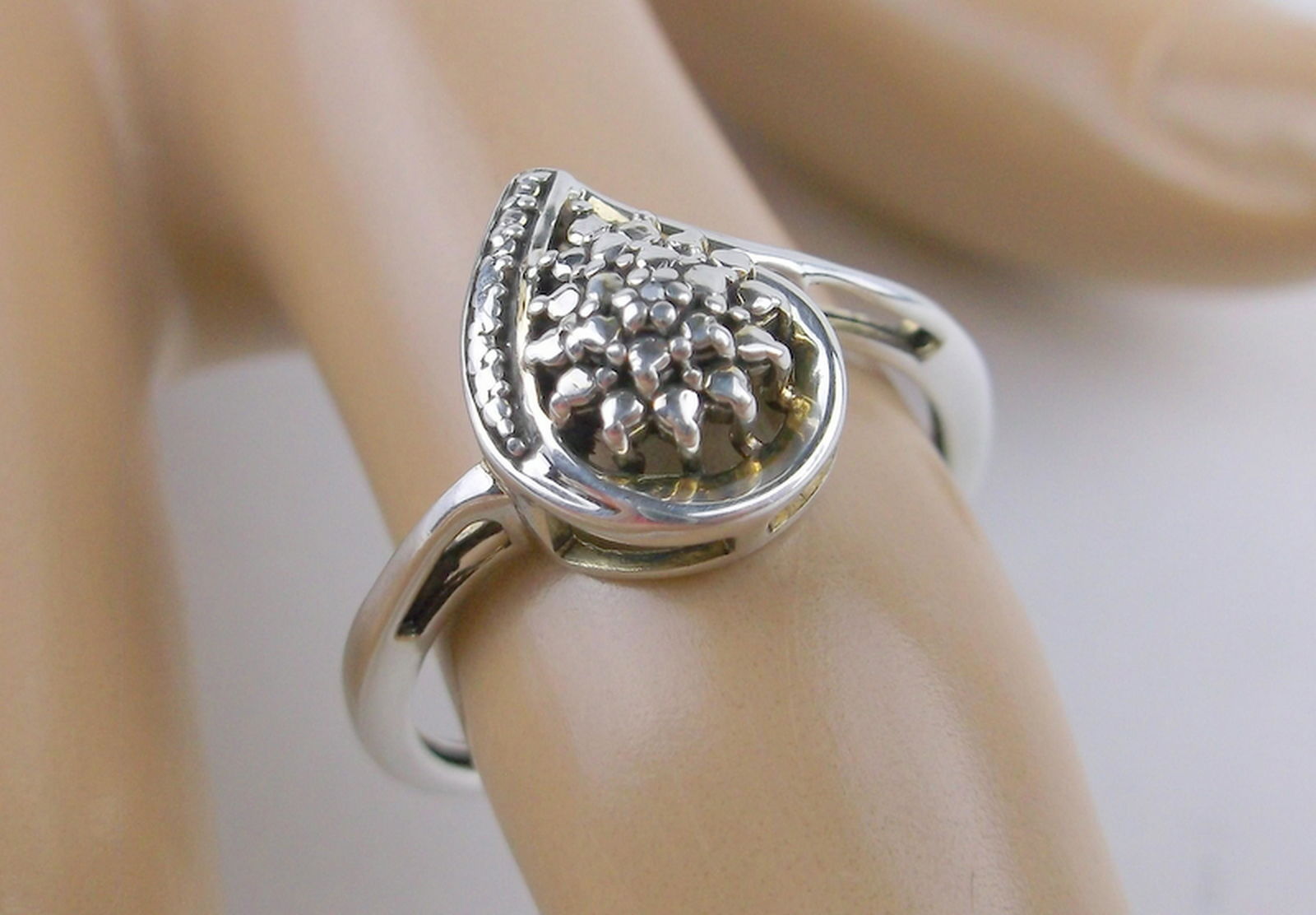 Gorgeous Vintage Sterling Genuine Diamond Ring 7 (1 of 1)