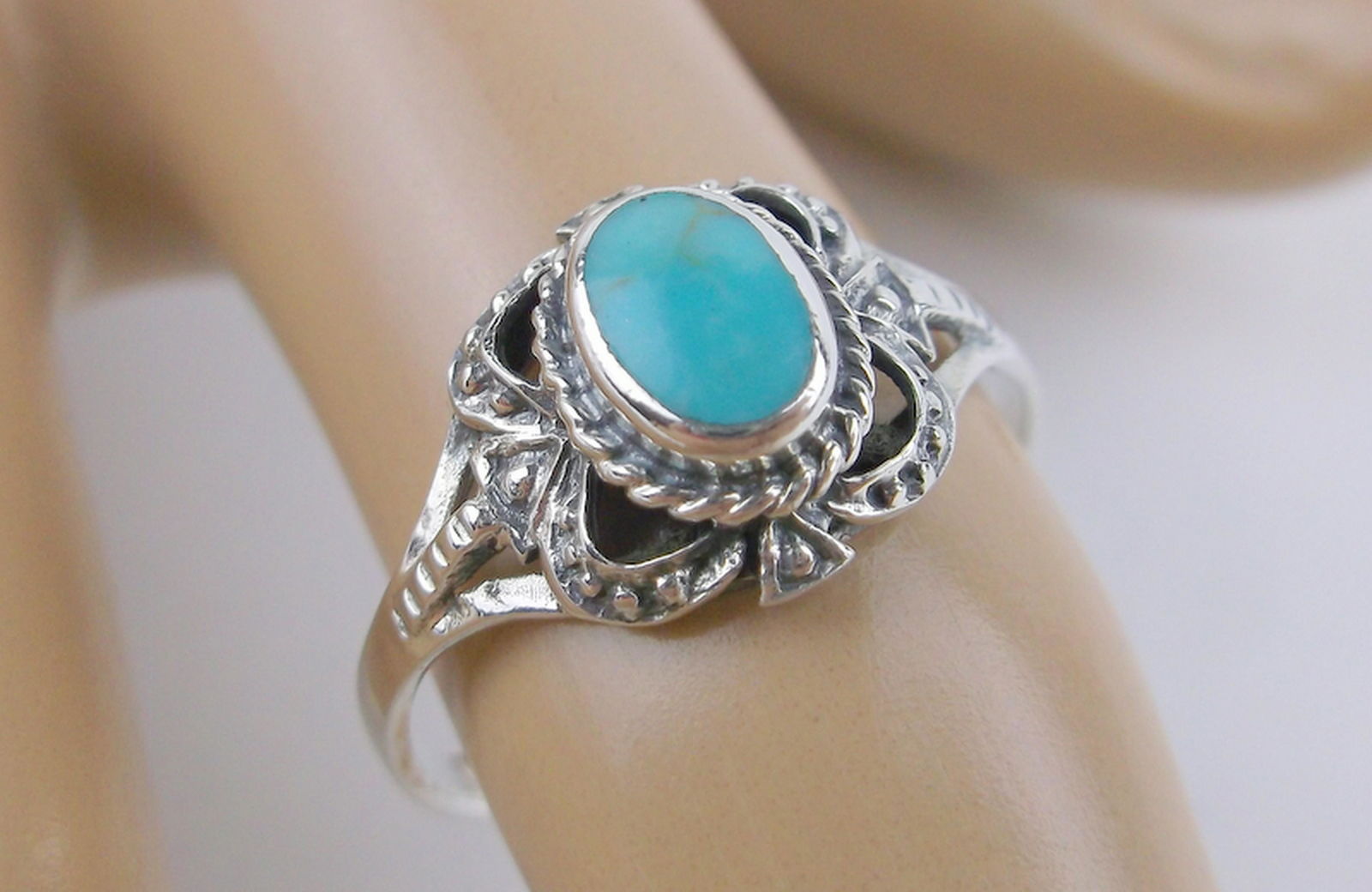 New Sterling Silver Turquoise Ring 8 (1 of 1)