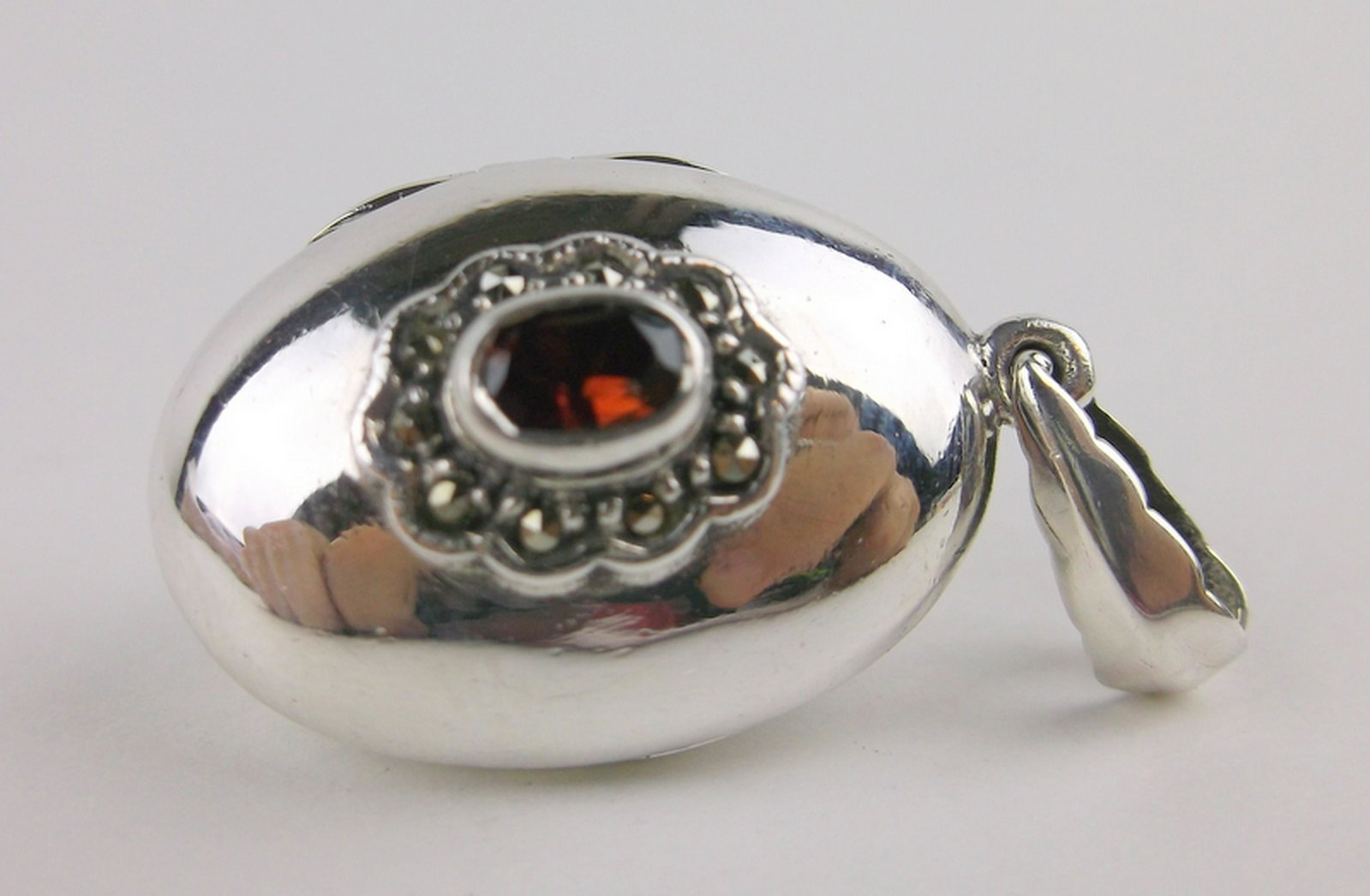 Stunning Heavy Sterling Silver Garnet Locket Pendant: Guaranteed Solid 925 Sterling Silver, in Excellent Condition