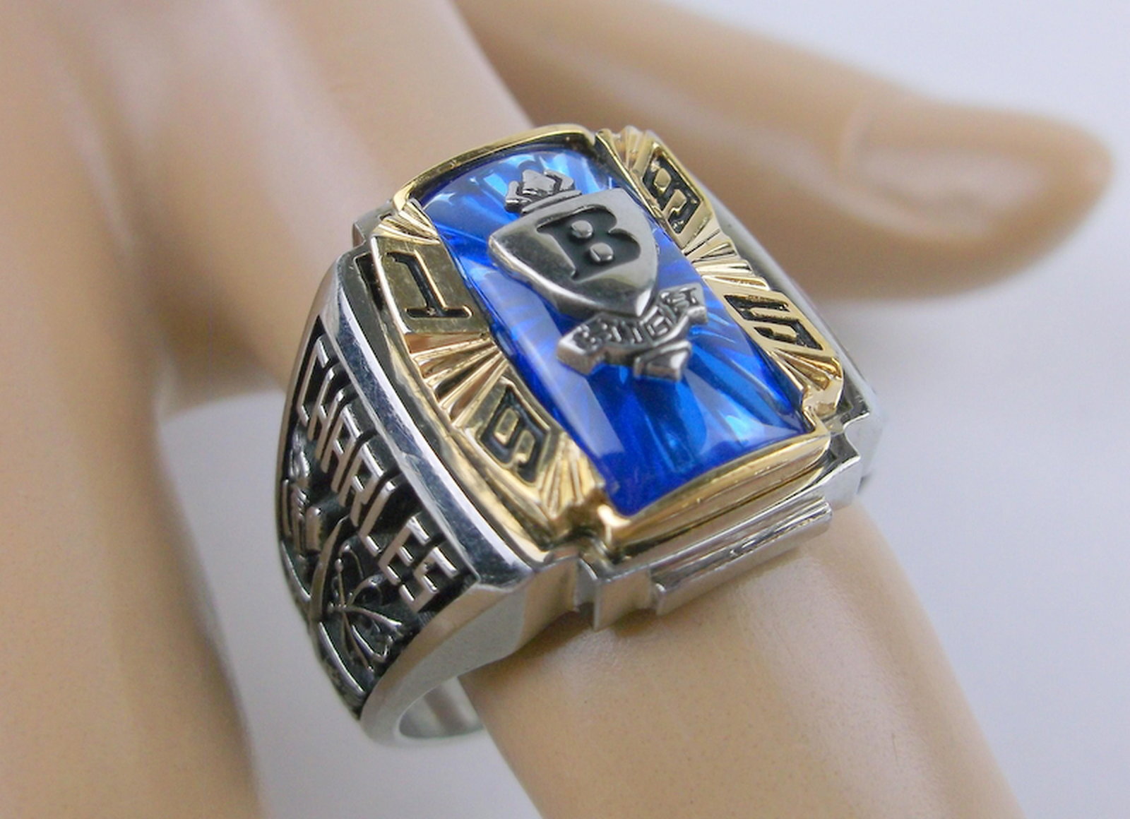 NOS Vintage Class Ring 5ct Genuine Aquamarine 10 (1 of 3)