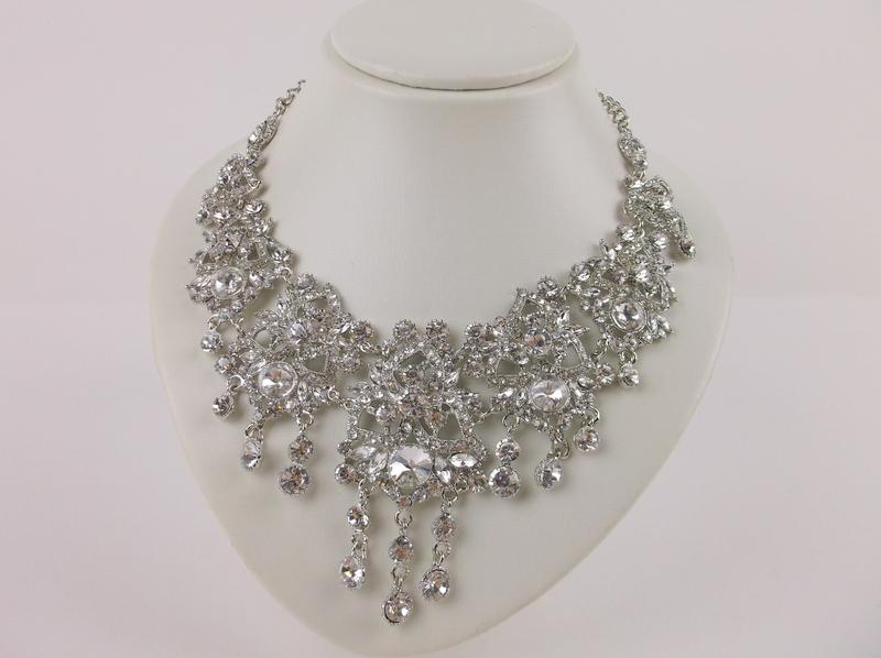 Stunning Large Heavy Rhinestone Necklace 22" (1 of 3)