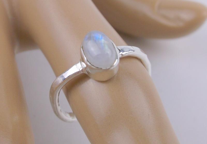 New Sterling Silver Genuine Moonstone Ring 7 (1 of 1)